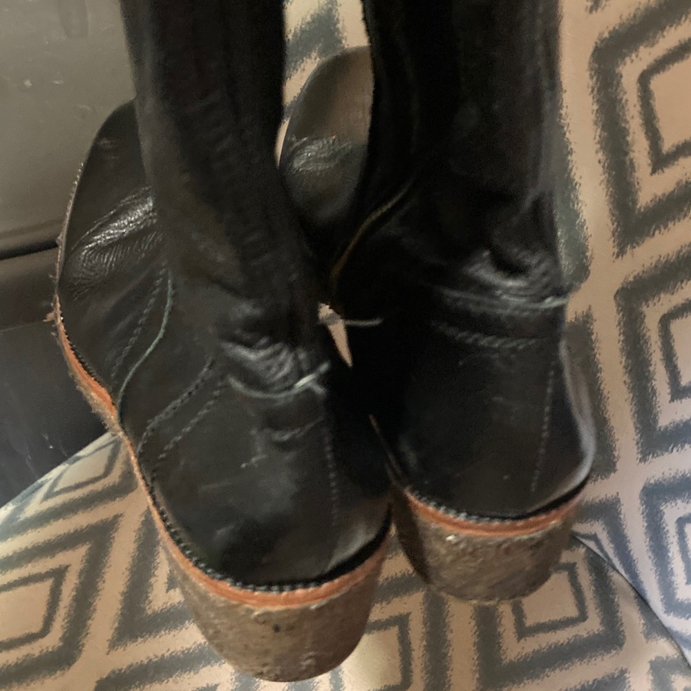 Coach Black Leather Boots 10 - Picture 5 of 9